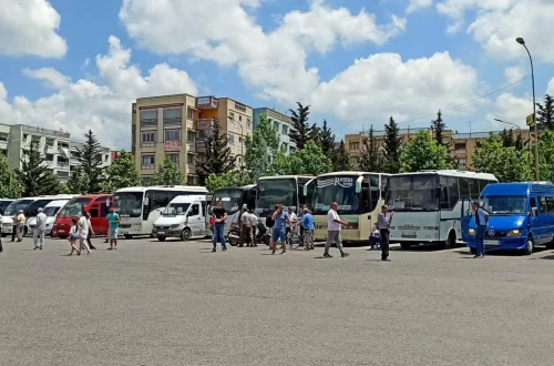 Autobusy v albanii